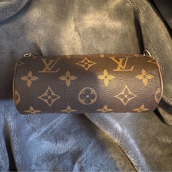 Authenticated LV Mini Papillon - Picture 2 of 8